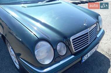 Седан Mercedes-Benz E-Class 1999 в 