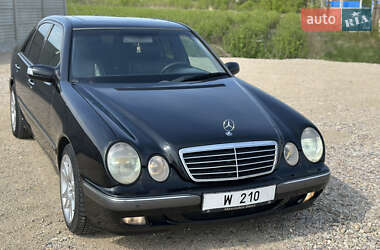 Седан Mercedes-Benz E-Class 2002 в 