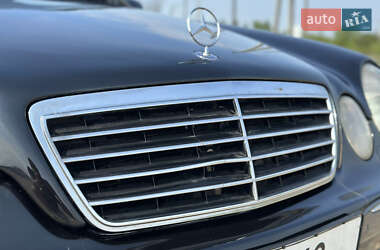 Седан Mercedes-Benz E-Class 2002 в 