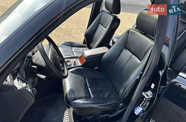 Седан Mercedes-Benz E-Class 2002 в 