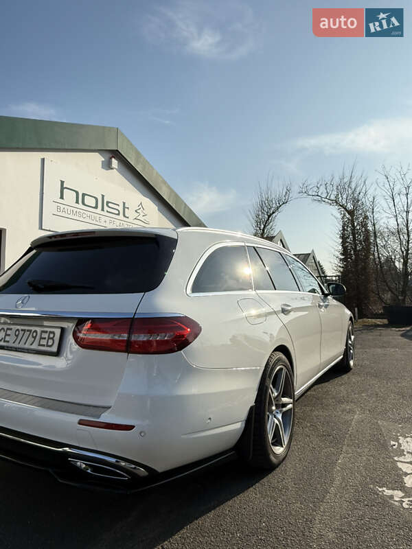 Універсал Mercedes-Benz E-Class 2017 в Чернівцях
