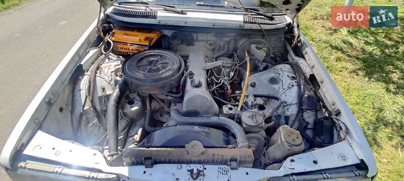 Седан Mercedes-Benz E-Class 1982 в Одессе