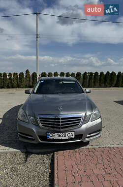 Седан Mercedes-Benz E-Class 2011 в Чернівцях