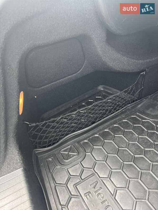 Седан Mercedes-Benz E-Class 2014 в Буче