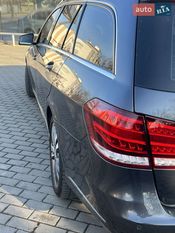 Універсал Mercedes-Benz E-Class 2013 в Івано-Франківську