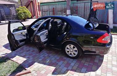 Седан Mercedes-Benz E-Class 2008 в 