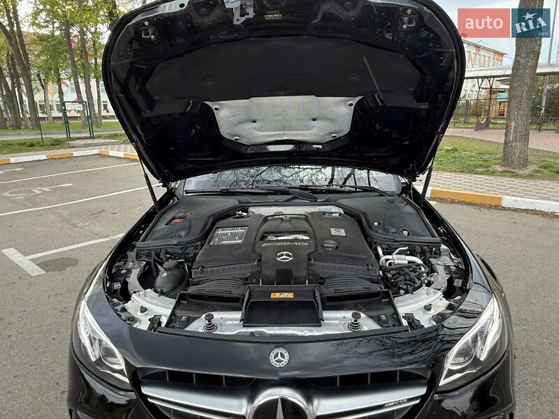 Седан Mercedes-Benz E-Class 2019 в Киеве