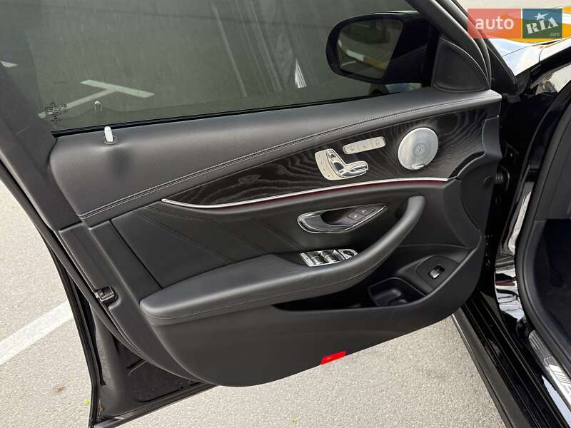 Седан Mercedes-Benz E-Class 2019 в Киеве