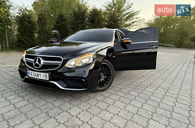 Седан Mercedes-Benz E-Class 2015 в 