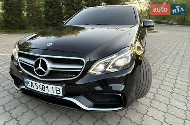 Седан Mercedes-Benz E-Class 2015 в 