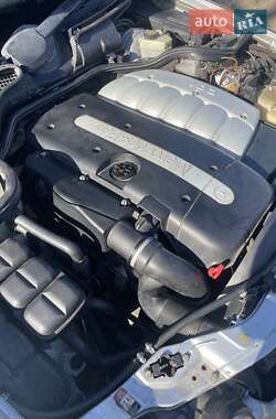 Седан Mercedes-Benz E-Class 2001 в 