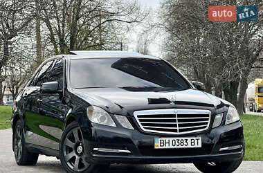 Седан Mercedes-Benz E-Class 2010 в 