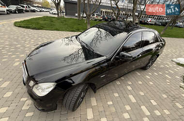 Седан Mercedes-Benz E-Class 2010 в 