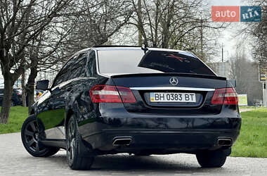 Седан Mercedes-Benz E-Class 2010 в 