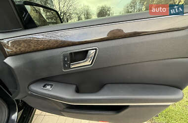 Седан Mercedes-Benz E-Class 2010 в 