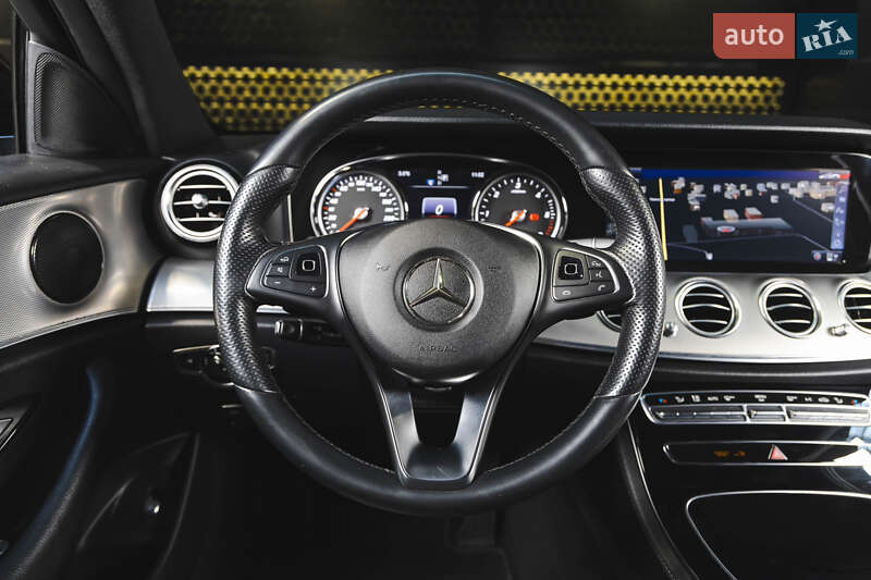 Седан Mercedes-Benz E-Class 2017 в Луцьку