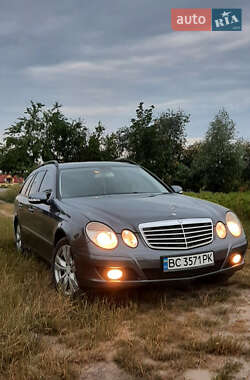Універсал Mercedes-Benz E-Class 2006 в Новояворівську