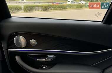 Седан Mercedes-Benz E-Class 2019 в 