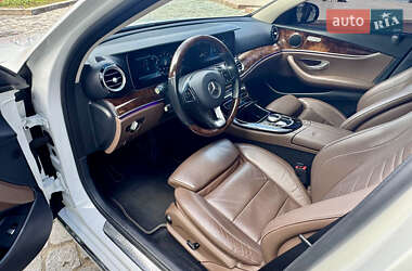 Седан Mercedes-Benz E-Class 2016 в 