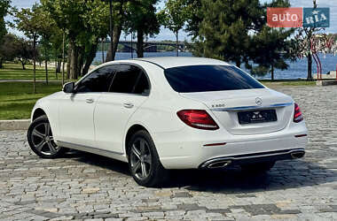 Седан Mercedes-Benz E-Class 2016 в 