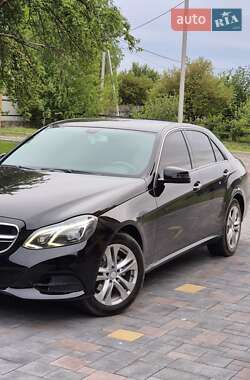 Седан Mercedes-Benz E-Class 2010 в 