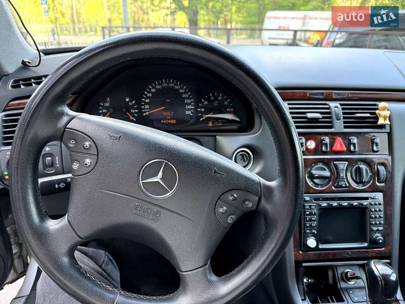 Седан Mercedes-Benz E-Class 2000 в Виннице