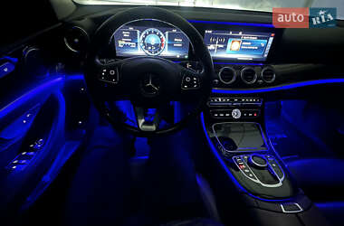 Седан Mercedes-Benz E-Class 2016 в 