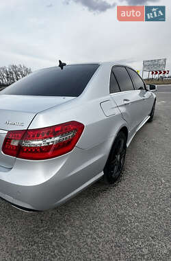 Седан Mercedes-Benz E-Class 2010 в 