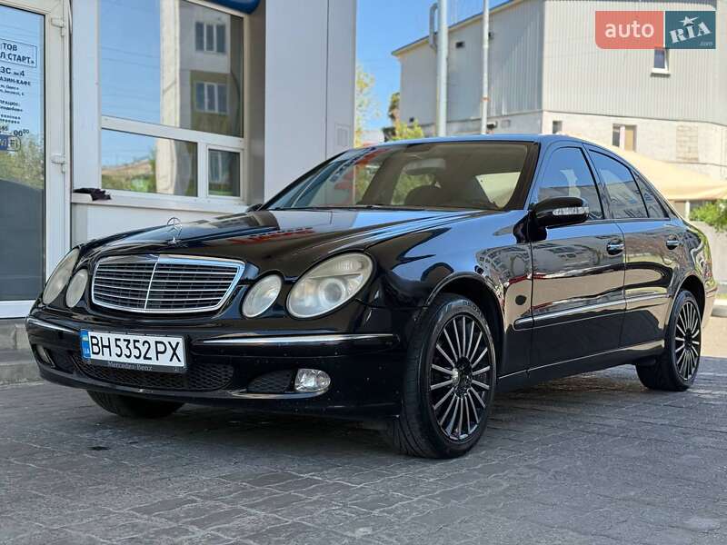 Mercedes-Benz E-Class 2005