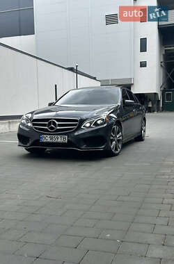 Седан Mercedes-Benz E-Class 2015 в Львові