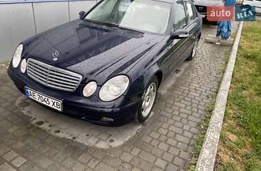 Седан Mercedes-Benz E-Class 2002 в 