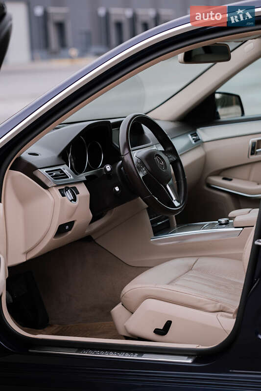Седан Mercedes-Benz E-Class 2013 в Києві