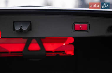 Седан Mercedes-Benz E-Class 2013 в 