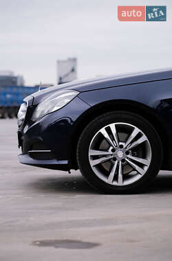 Седан Mercedes-Benz E-Class 2013 в 