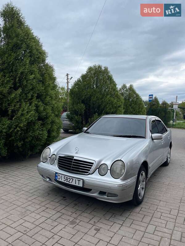 Mercedes-Benz E-Class 2000