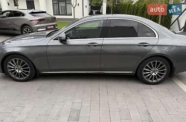 Седан Mercedes-Benz E-Class 2018 в 