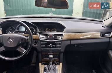 Універсал Mercedes-Benz E-Class 2010 в 