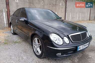 Седан Mercedes-Benz E-Class 2002 в 