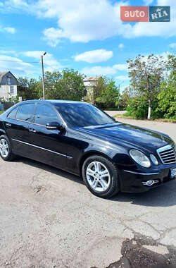 Седан Mercedes-Benz E-Class 2007 в Одессе