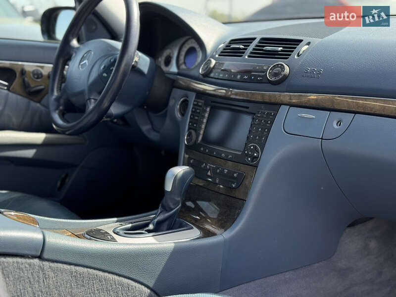 Седан Mercedes-Benz E-Class 2005 в Львові