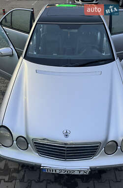 Седан Mercedes-Benz E-Class 2001 в 