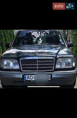 Седан Mercedes-Benz E-Class 1995 в Виноградове
