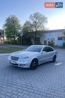 Седан Mercedes-Benz E-Class 2008 в Сарнах