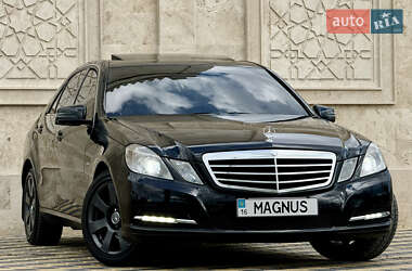 Седан Mercedes-Benz E-Class 2009 в 