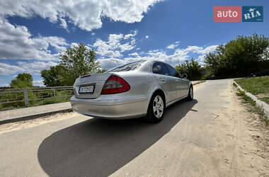 Седан Mercedes-Benz E-Class 2002 в 
