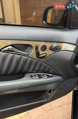 Седан Mercedes-Benz E-Class 2007 в 