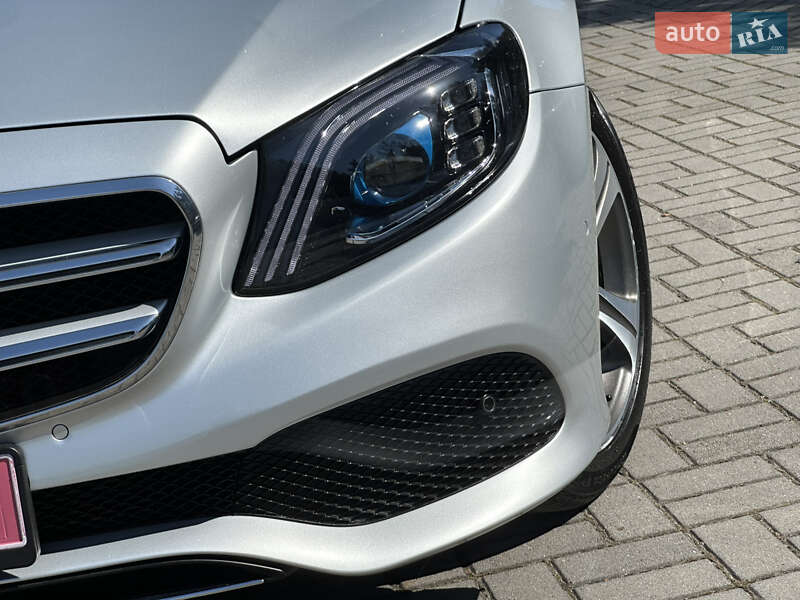 Седан Mercedes-Benz E-Class 2019 в Дрогобичі