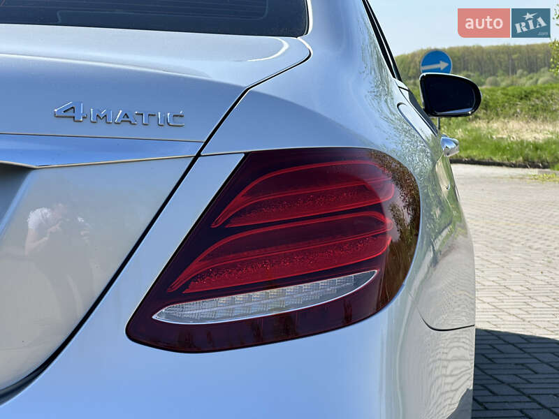 Седан Mercedes-Benz E-Class 2019 в Дрогобичі