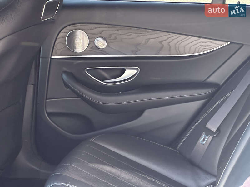 Седан Mercedes-Benz E-Class 2019 в Дрогобичі