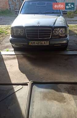 Седан Mercedes-Benz E-Class 1992 в Бердичеве